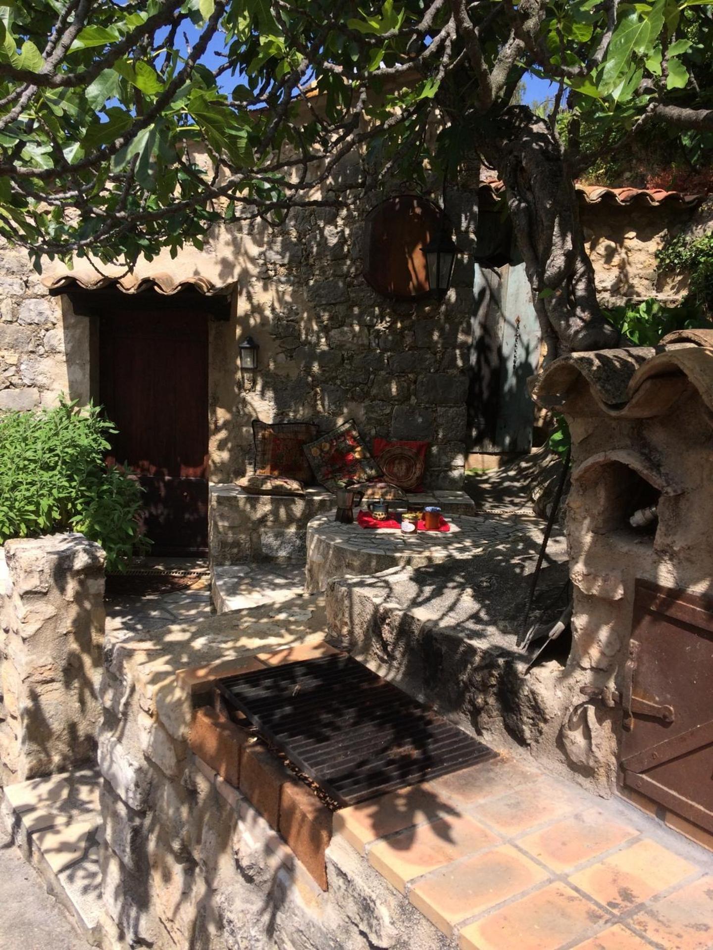 La Sangliere Bed & Breakfast Ampus Exterior photo
